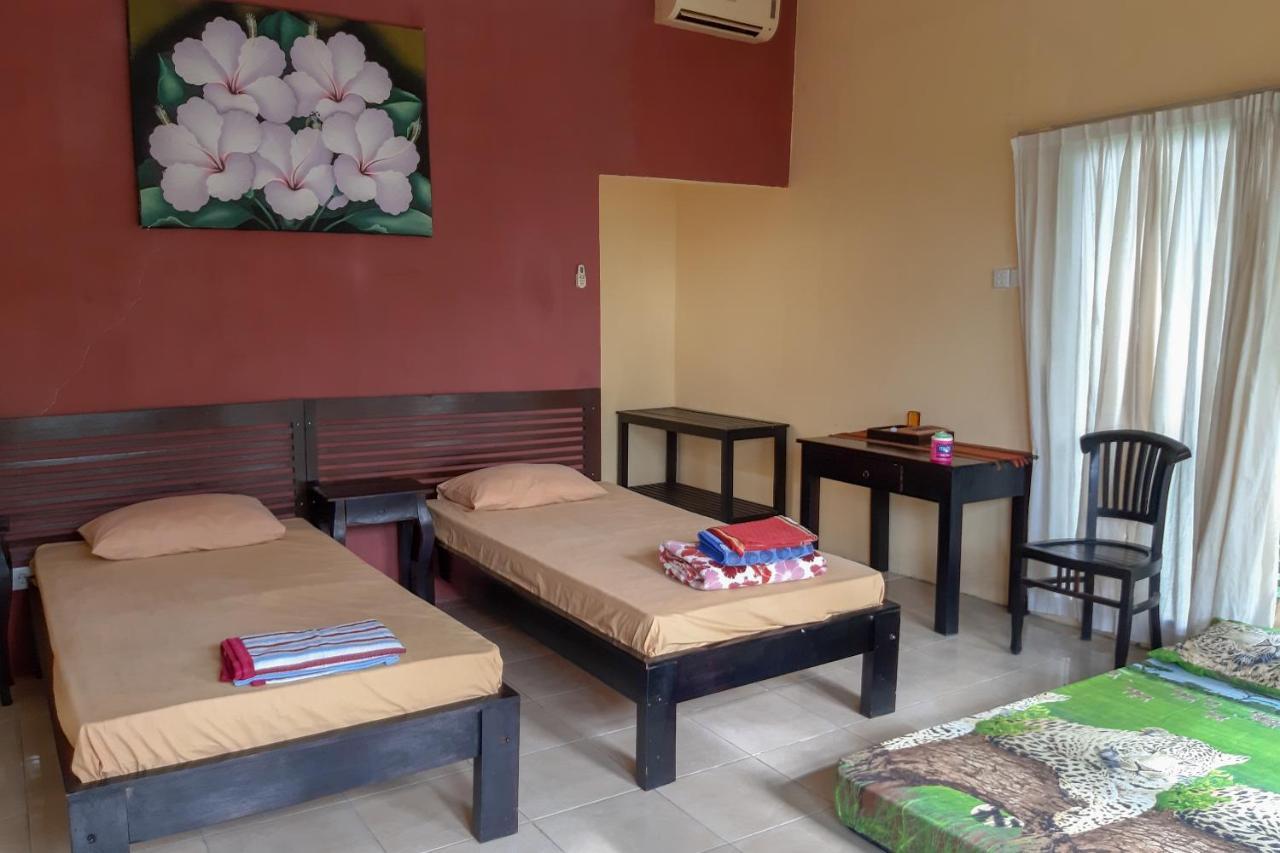 Oyo 3070 Villa Lovina Eco Lodge Екстер'єр фото